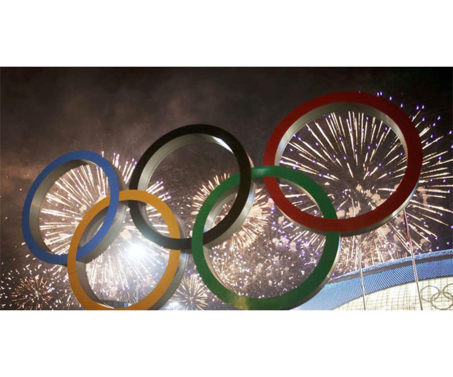 Парк олимпийских игр. Сочи парк кольца Олимпийские 2022. Олимпийские кольца Сочи 2014. Олимпийские игры в Сочи 2014 кольца. Кольца олимпиады.